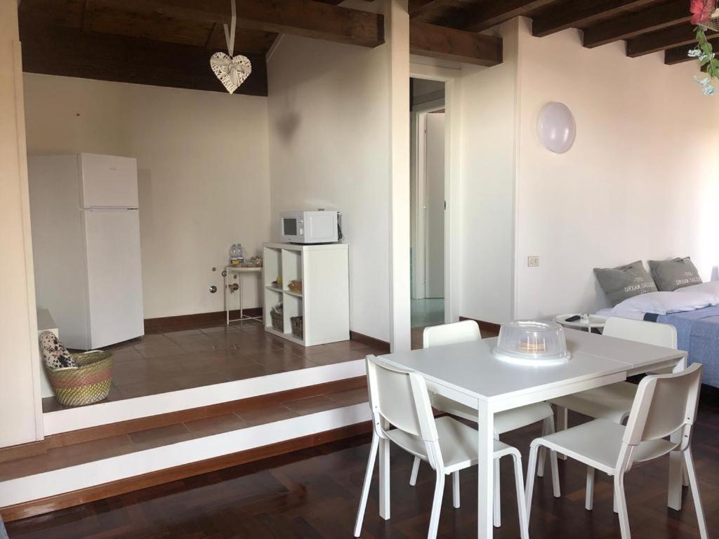 Attico By Marconi 11 Bed and Breakfast Besozzo Buitenkant foto
