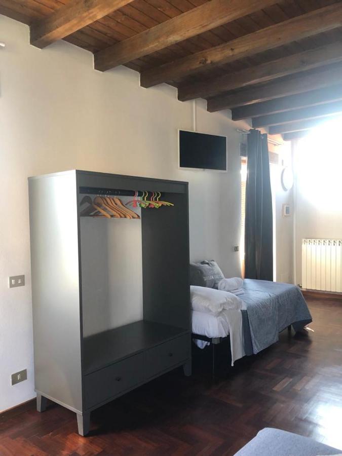 Attico By Marconi 11 Bed and Breakfast Besozzo Buitenkant foto